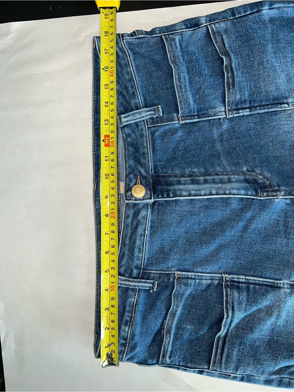 Kut from the Kloth Meg Front Seam High Waist Wide Leg Cropped Jeans - Picture 5 of 8